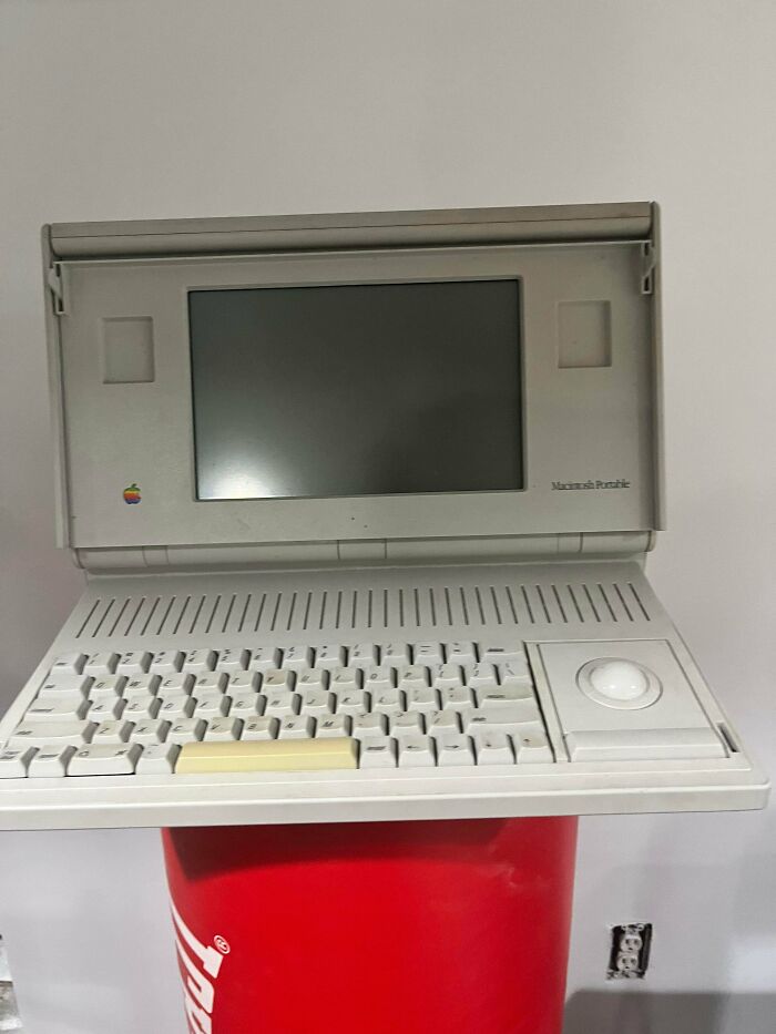 67 Vintage Tech Finds For Anyone Who Misses Buttons, Cassettes, And Chunky Electronics
