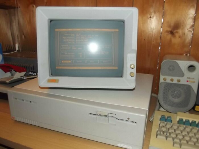 67 Vintage Tech Finds For Anyone Who Misses Buttons, Cassettes, And Chunky Electronics