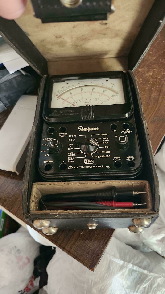 67 Vintage Tech Finds For Anyone Who Misses Buttons, Cassettes, And Chunky Electronics