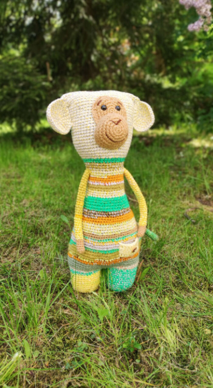 23 Funny And Adorable Crochet Creatures Made By This Artist From Leftover Yarn Scraps 23 Funny And Adorable Crochet Creatures Made By This Artist From Leftover Yarn Scraps