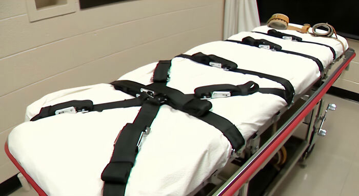 Doctor Reveals Christa Pike’s Memories Of Botched Lethal Injection After She Spoke From Her Hospital Bed Doctor Reveals Christa Pike’s Memories Of Botched Lethal Injection After She Spoke From Her Hospital Bed