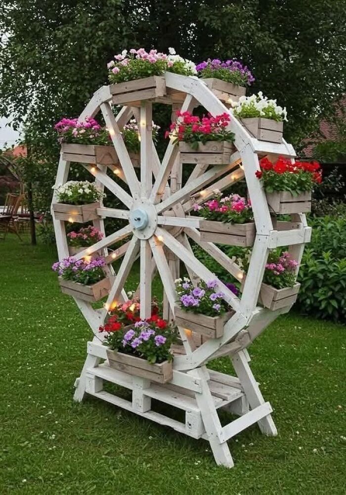 66 Clever Wooden Creations That Make Ordinary Materials Look Anything But Ordinary
