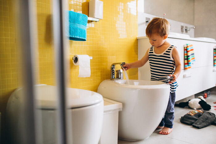 62 People Share The Most Extreme Cases Of Helicopter Parenting They&rsquo;ve Ever Witnessed