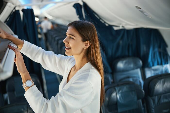 30 Passengers Share Stories Of Parents Who Used Their Kids To Get Better Seats On Flights