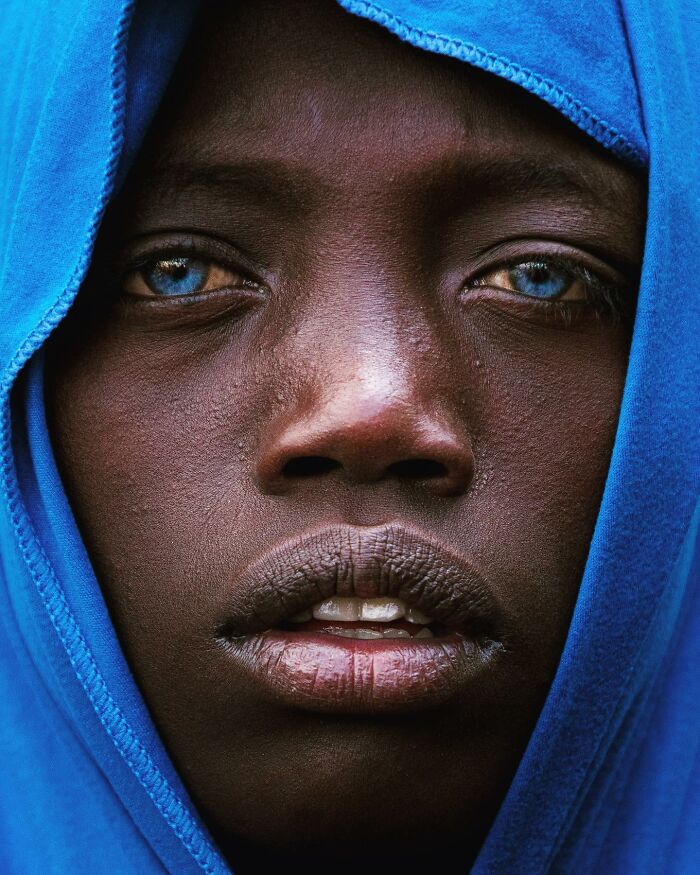 25 Portrait Photos Awarded By The Artist Gallery That Capture The Beauty Of Human Expression