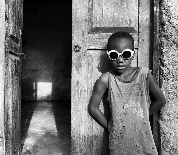 25 Portrait Photos Awarded By The Artist Gallery That Capture The Beauty Of Human Expression