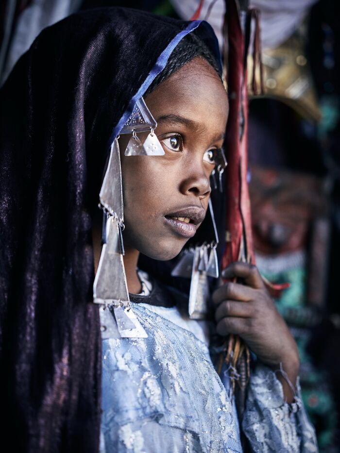 25 Portrait Photos Awarded By The Artist Gallery That Capture The Beauty Of Human Expression