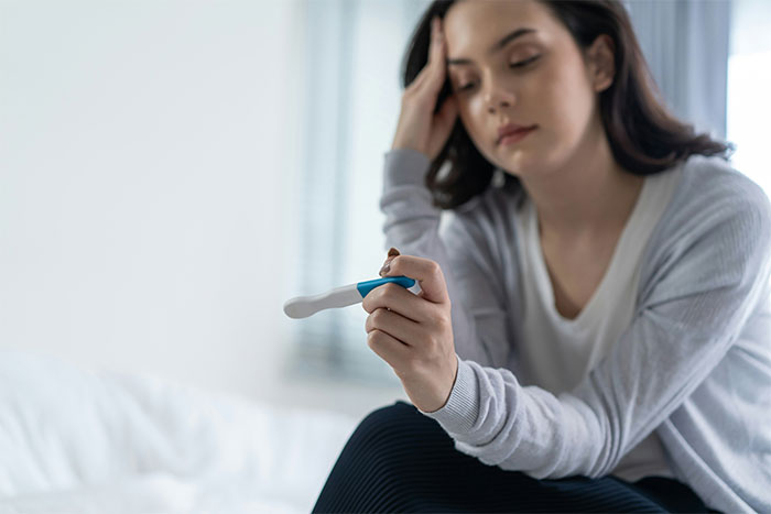 Wife Puts Positive Pregnancy Test In Mailbox As A Surprise For Husband After She Found Out His Secrets