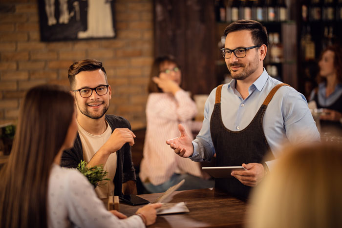 Bossy Coworker Tries To Get Waiter Fired, Accidentally Gets Herself Kicked Off The Team Instead Bossy Coworker Tries To Get Waiter Fired, Accidentally Gets Herself Kicked Off The Team Instead