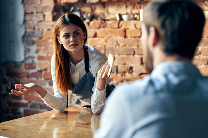 Bossy Coworker Tries To Get Waiter Fired, Accidentally Gets Herself Kicked Off The Team Instead Bossy Coworker Tries To Get Waiter Fired, Accidentally Gets Herself Kicked Off The Team Instead