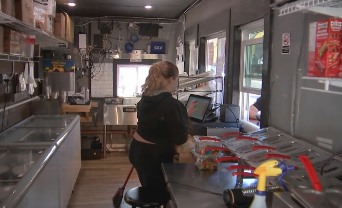 ‘Touch Grass’: This Ice Cream Shop Owner Is Going Viral For Epic Rant Defending Teen Employee ‘Touch Grass’: This Ice Cream Shop Owner Is Going Viral For Epic Rant Defending Teen Employee
