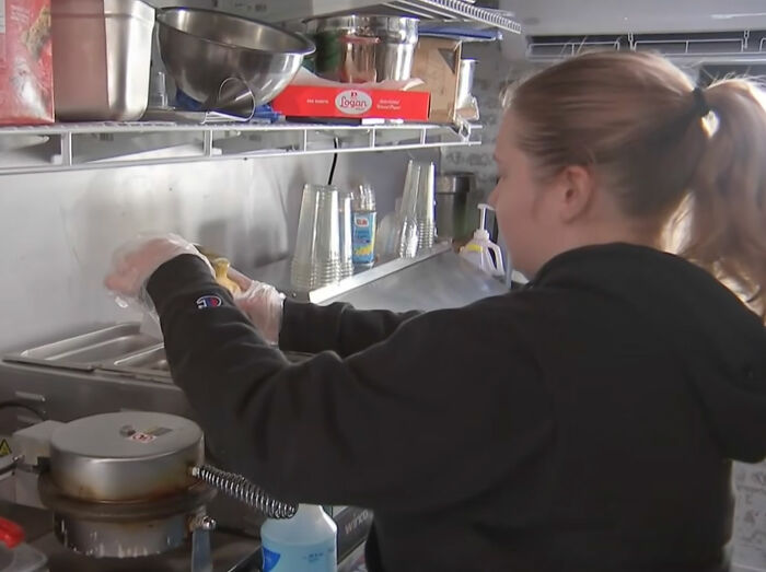 ‘Touch Grass’: This Ice Cream Shop Owner Is Going Viral For Epic Rant Defending Teen Employee ‘Touch Grass’: This Ice Cream Shop Owner Is Going Viral For Epic Rant Defending Teen Employee