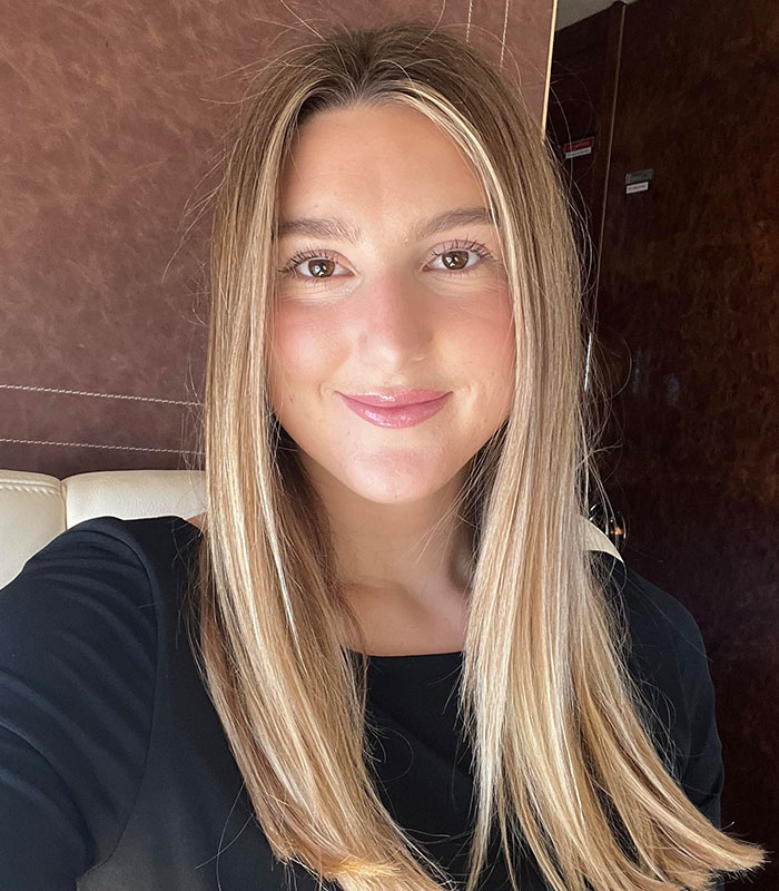 Johnny Depp-Linked Air Hostess Exposes The “Dirty Secrets” Of The Mega-Rich After Her World Came Crashing Down Johnny Depp-Linked Air Hostess Exposes The “Dirty Secrets” Of The Mega-Rich After Her World Came Crashing Down