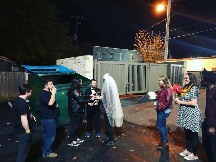 72 Questionable Wedding Moments That May Make You Wince, Laugh, And Facepalm At Once