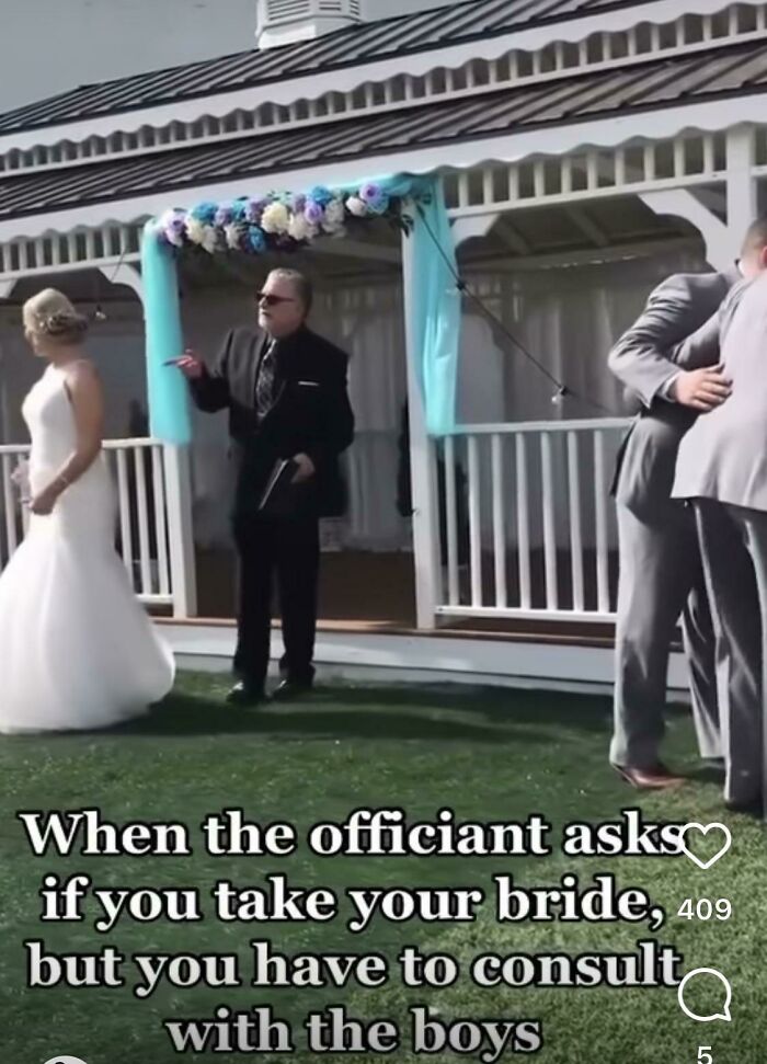 72 Questionable Wedding Moments That May Make You Wince, Laugh, And Facepalm At Once