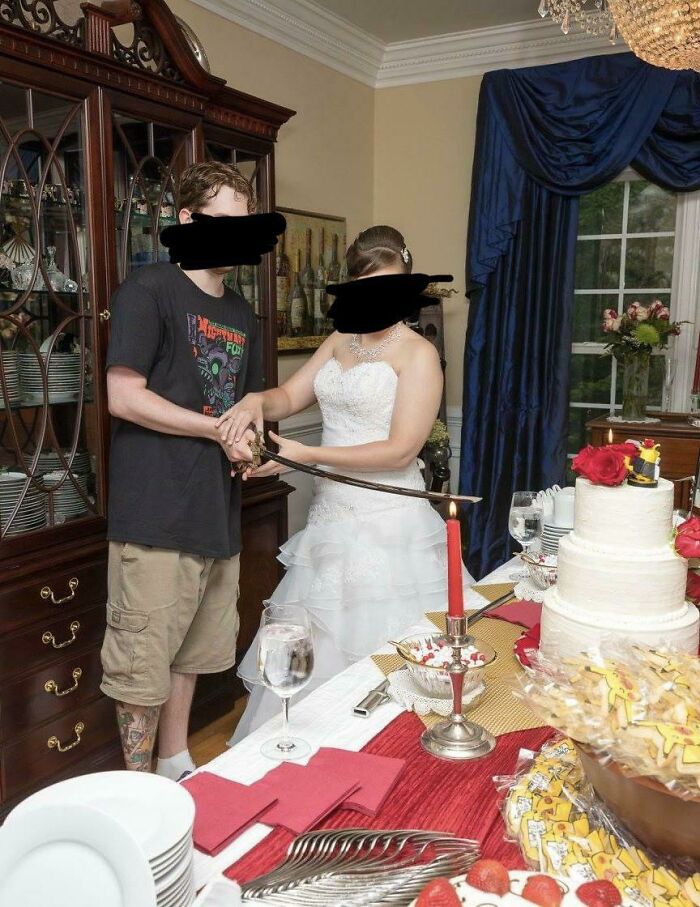 72 Questionable Wedding Moments That May Make You Wince, Laugh, And Facepalm At Once