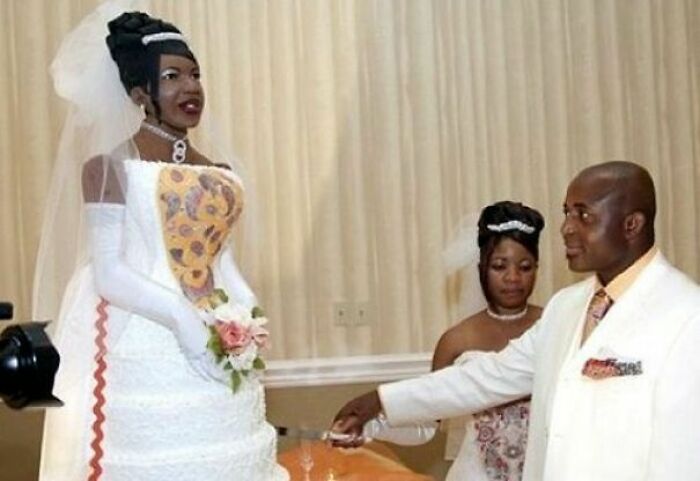 72 Questionable Wedding Moments That May Make You Wince, Laugh, And Facepalm At Once