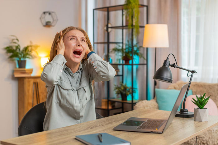 Tenant Fights Fire With Fire Against His Loud Party-Loving Neighbors, And They Move Out A Month Later Tenant Fights Fire With Fire Against His Loud Party-Loving Neighbors, And They Move Out A Month Later