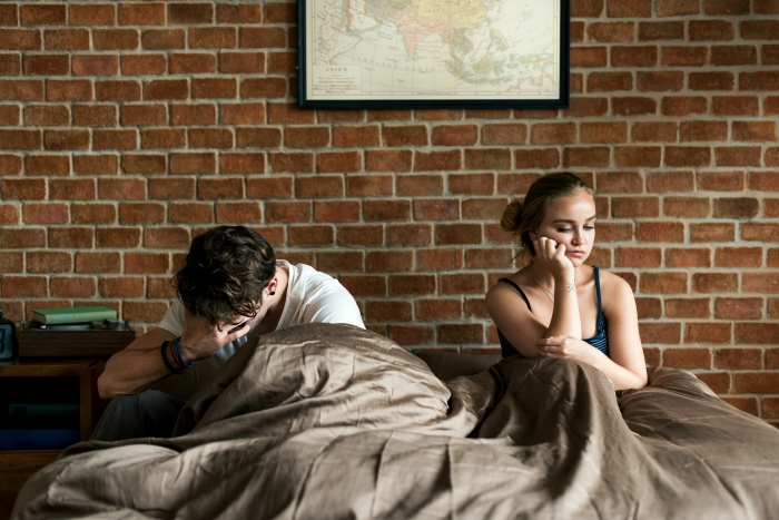 Couple Fights Over Cashews And Olive Oil, But A Bigger Secret Changes The Entire Conversation Couple Fights Over Cashews And Olive Oil, But A Bigger Secret Changes The Entire Conversation