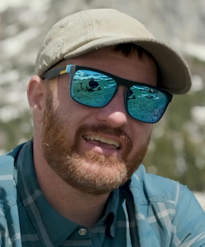 Dad Gets Child Protective Services Called On Him After Climbing Yosemite’s El Capitan With His 7-Year-Old Son Dad Gets Child Protective Services Called On Him After Climbing Yosemite’s El Capitan With His 7-Year-Old Son