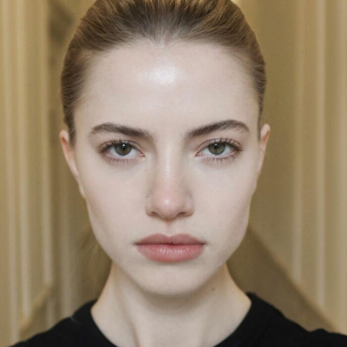 Model Exposes The “Horrifying” Hygiene Breaches Happening Behind The Scenes In Fashion Model Exposes The “Horrifying” Hygiene Breaches Happening Behind The Scenes In Fashion