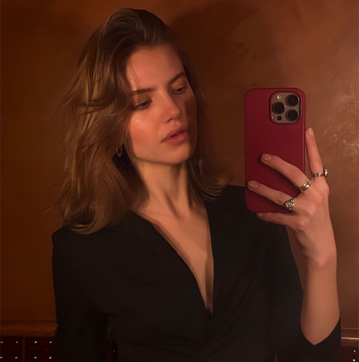 Model Exposes The “Horrifying” Hygiene Breaches Happening Behind The Scenes In Fashion Model Exposes The “Horrifying” Hygiene Breaches Happening Behind The Scenes In Fashion