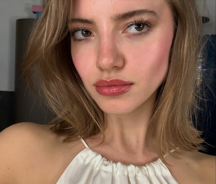 Model Exposes The “Horrifying” Hygiene Breaches Happening Behind The Scenes In Fashion Model Exposes The “Horrifying” Hygiene Breaches Happening Behind The Scenes In Fashion