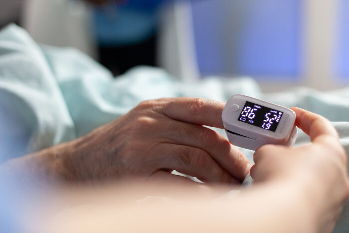Healthcare Workers See Insane Things Every Day, But Here Are The Craziest Ones (46 Stories)