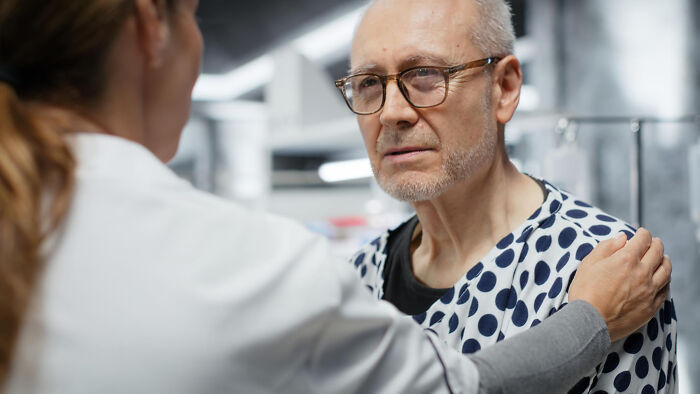 Healthcare Workers See Insane Things Every Day, But Here Are The Craziest Ones (46 Stories)