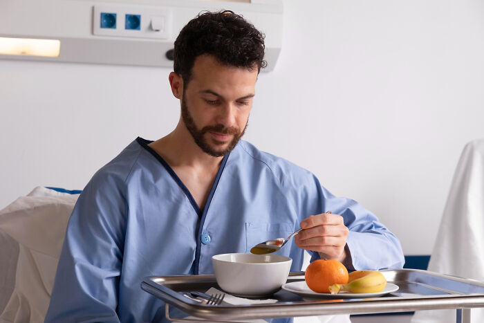 Healthcare Workers See Insane Things Every Day, But Here Are The Craziest Ones (46 Stories)