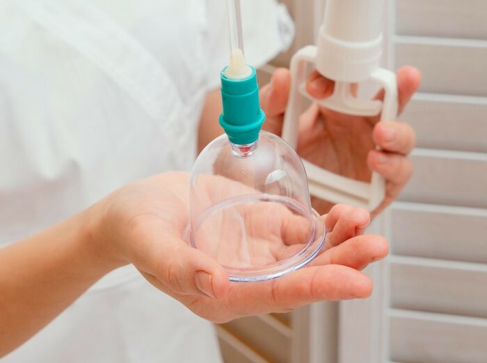 Healthcare Workers See Insane Things Every Day, But Here Are The Craziest Ones (46 Stories)