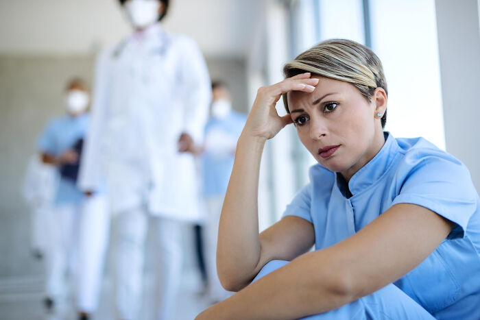 Healthcare Workers See Insane Things Every Day, But Here Are The Craziest Ones (46 Stories)