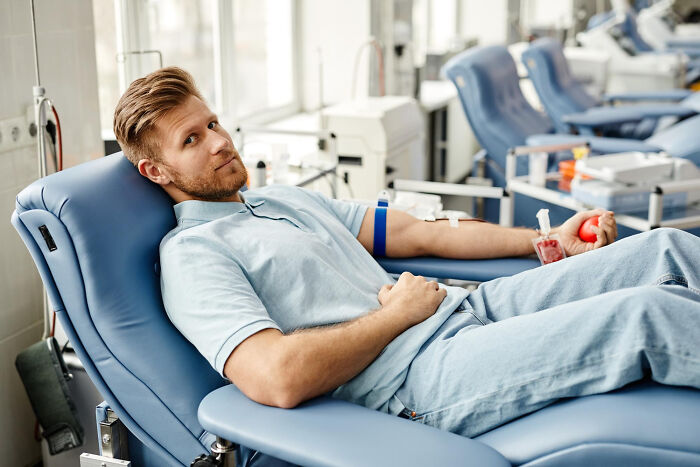 Healthcare Workers See Insane Things Every Day, But Here Are The Craziest Ones (46 Stories)