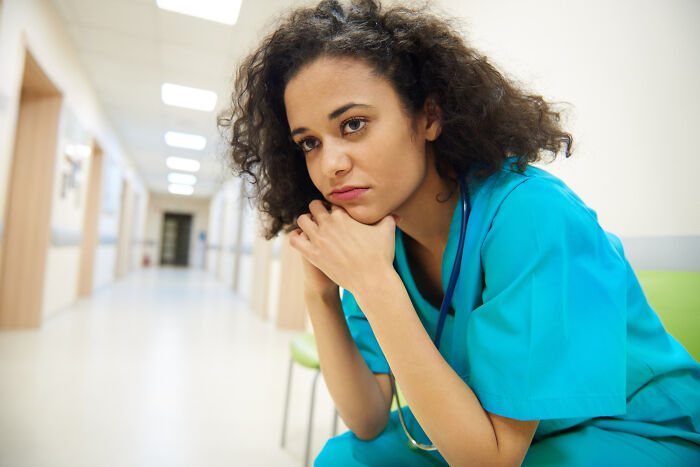 Healthcare Workers See Insane Things Every Day, But Here Are The Craziest Ones (46 Stories)