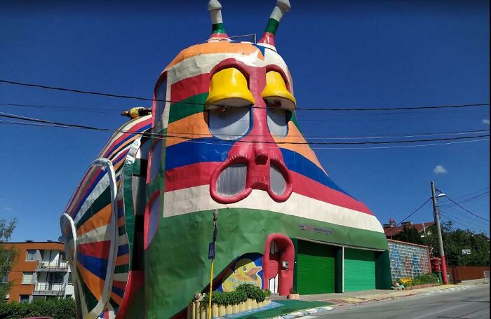 66 Buildings Turn Heads With Bizarre Shapes That Make Ordinary Architecture Look Absolutely Boring