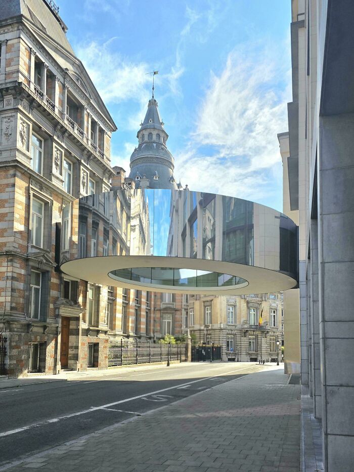66 Buildings Turn Heads With Bizarre Shapes That Make Ordinary Architecture Look Absolutely Boring