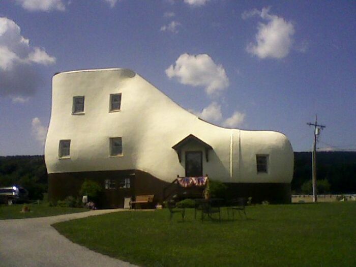 66 Buildings Turn Heads With Bizarre Shapes That Make Ordinary Architecture Look Absolutely Boring