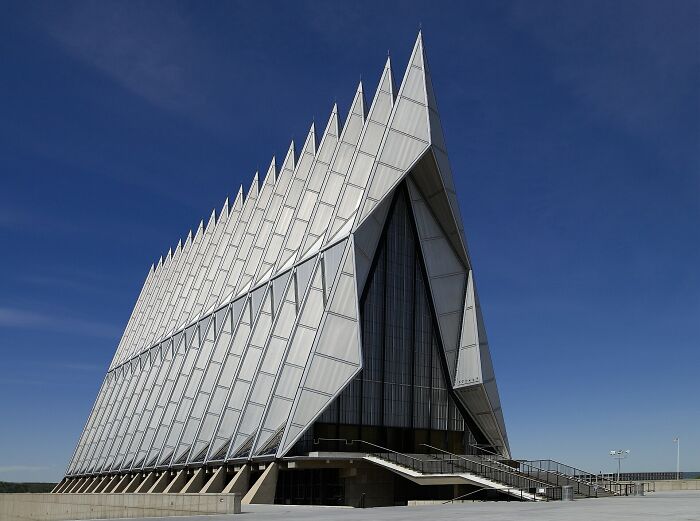 66 Buildings Turn Heads With Bizarre Shapes That Make Ordinary Architecture Look Absolutely Boring