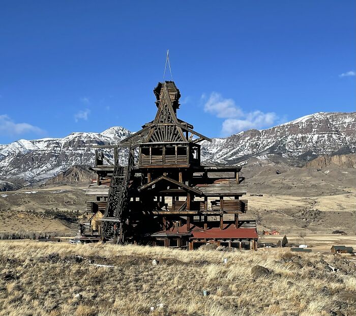 66 Buildings Turn Heads With Bizarre Shapes That Make Ordinary Architecture Look Absolutely Boring