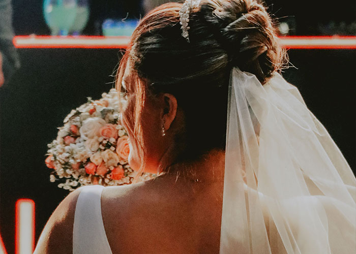 Bridezilla And Her Family Destroy 70 Hotel Rooms, Get The Police Involved, Leaving Staff Baffled