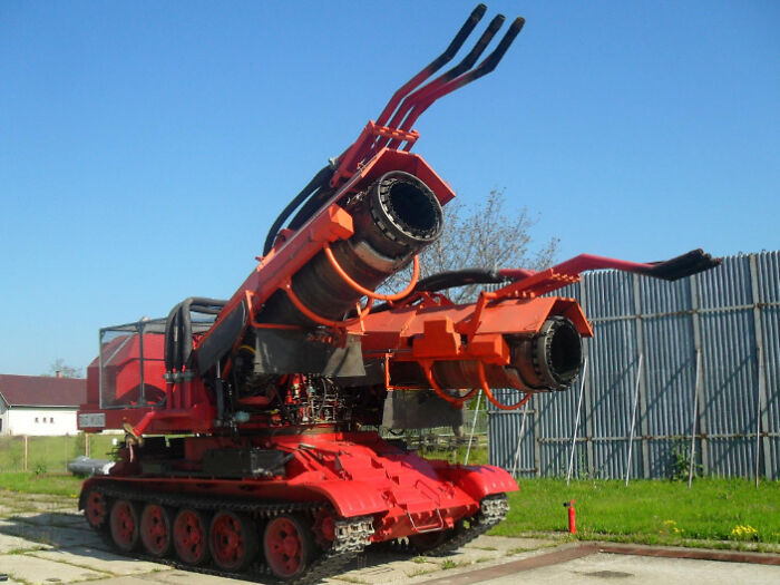 86 Weird And Wonderful Vehicles That Look Like They Rolled Out Of Another Universe