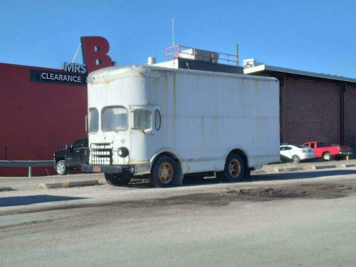 86 Weird And Wonderful Vehicles That Look Like They Rolled Out Of Another Universe