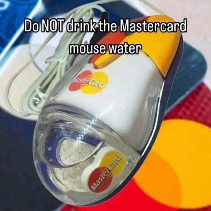 76 Out-Of-Context Pics That Somehow Get Funnier The Less You Know