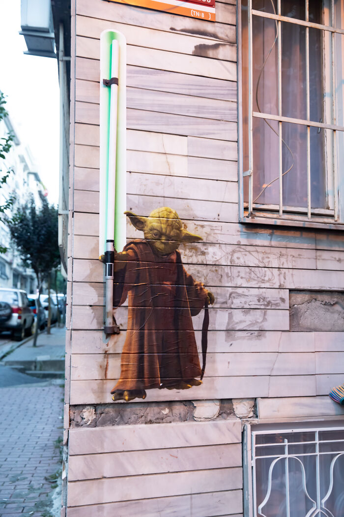 This Creative Art Collective Brings Pop Culture Characters To Life On City Streets (22 Pics)