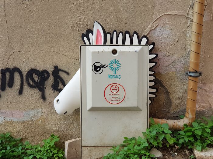 This Creative Art Collective Brings Pop Culture Characters To Life On City Streets (22 Pics)