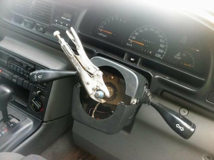 70 Redneck Fixes That Are So Dumb They Accidentally Became Genius