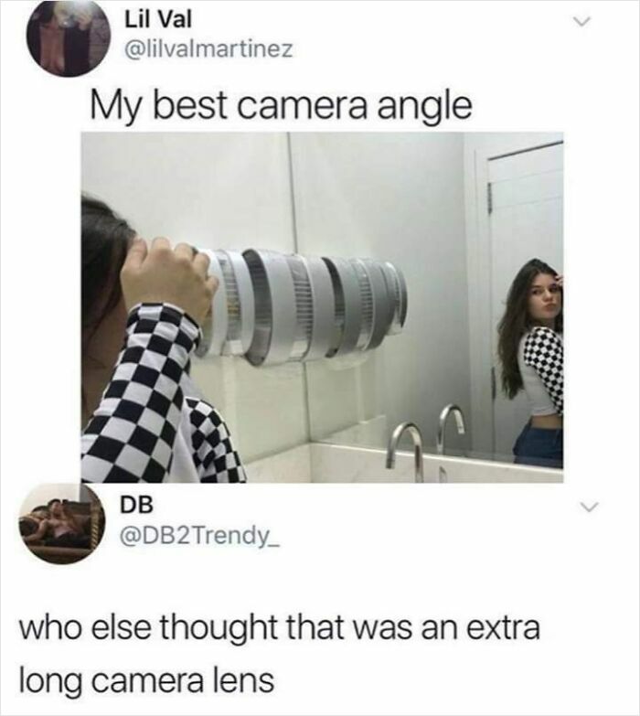 57 Mirror Pics Where The Reflection Ended Up Being Funnier Than The Main Subject