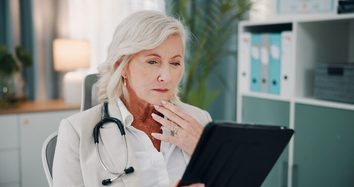 52 Doctors Who Somehow Made Being Sick Even Worse With The Things They Said