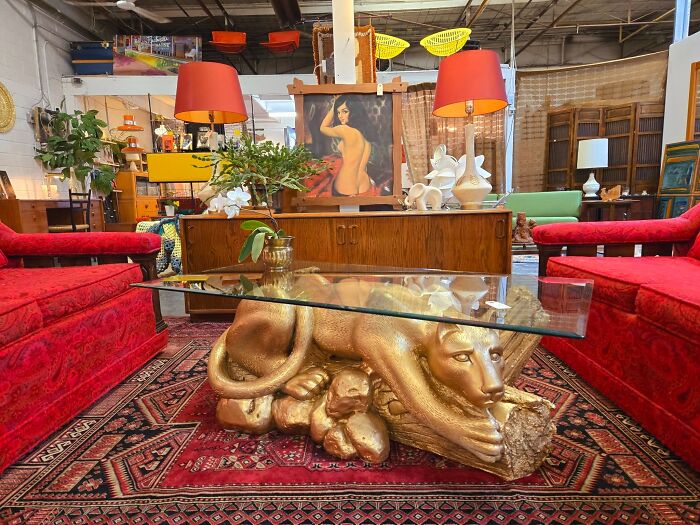 83 Weird And Wonderful Thrift Finds That Prove You Never Know What Might Be Waiting On The Next Shelf