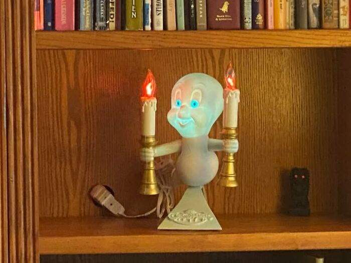 83 Weird And Wonderful Thrift Finds That Prove You Never Know What Might Be Waiting On The Next Shelf
